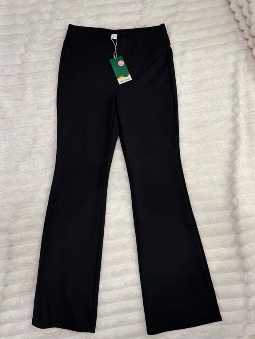 New*Halara High Waisted Back Pocket Flare Work Pants Black Size M Regular